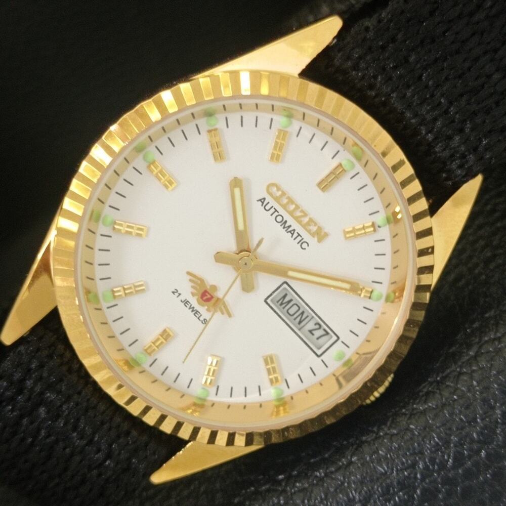 Vintage 1985 Citizen Automatic Mens Gold Watch W/daydate & White accents